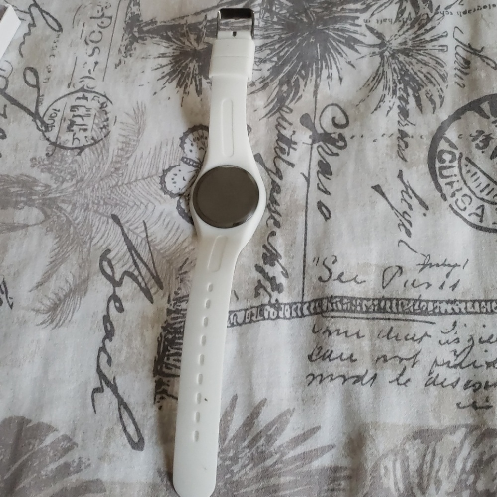 Cute Watch - Picture 3 of 3